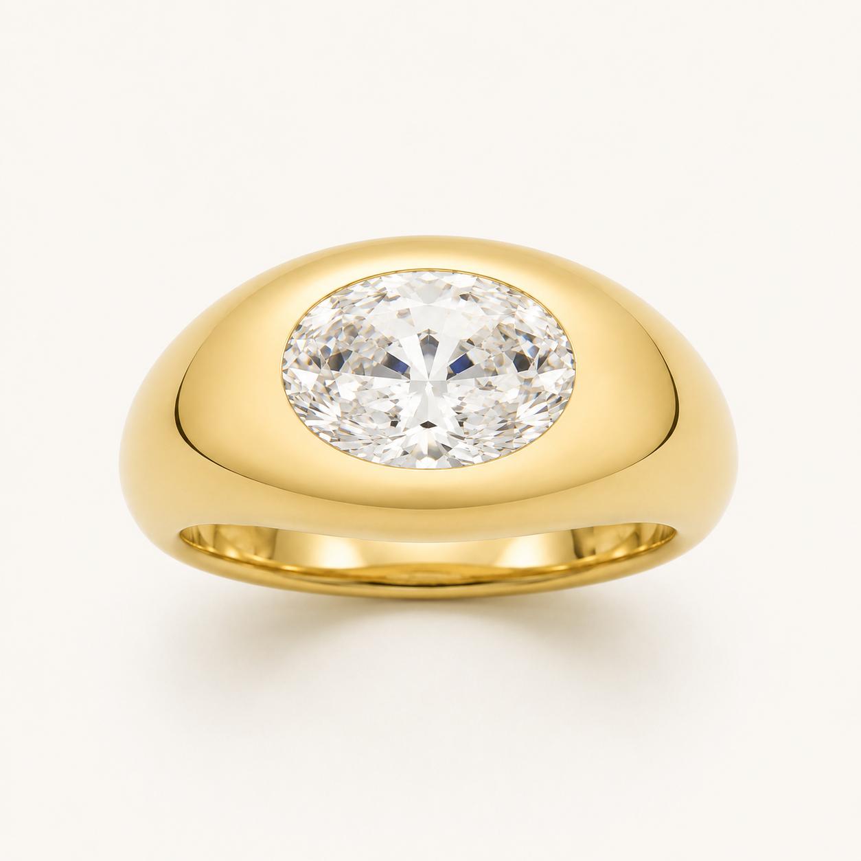 The Rise Ring in polished 14K gold